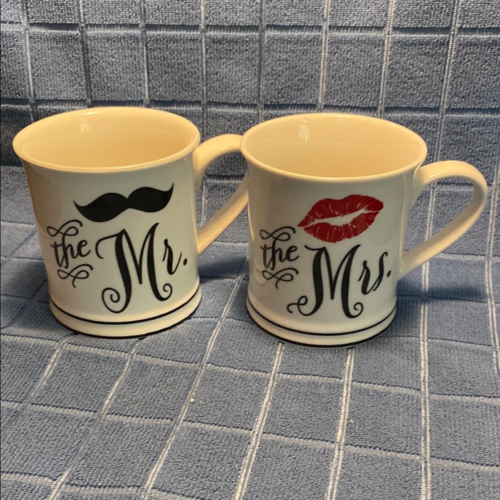 Mr. and Mrs. Mug Set - Black and Red